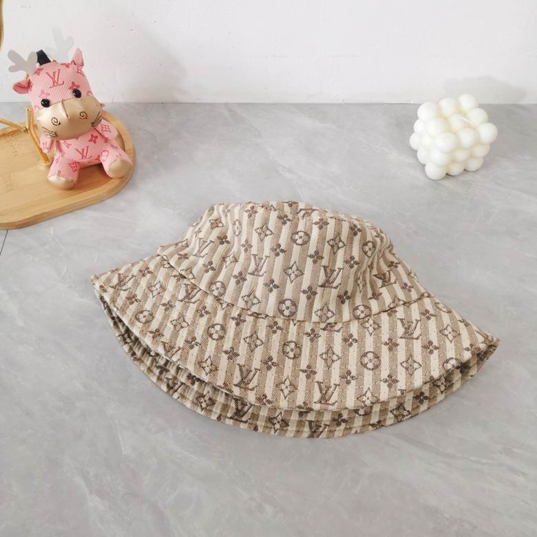 LV Hat dxn (4)